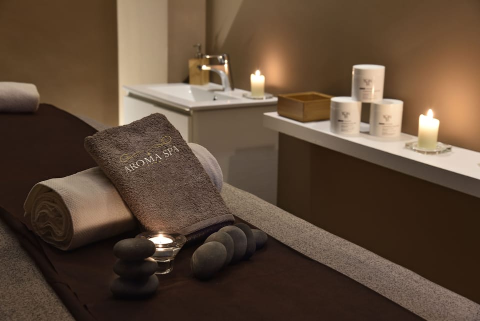 Couples treatment rooms, Turkish bath, body treatments