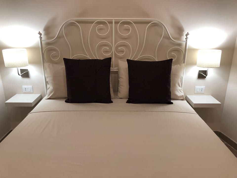 Royal Double Room | 1 bedroom, premium bedding, memory foam beds, minibar