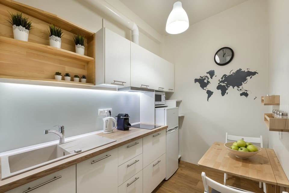 Luxury Suite | Private kitchenette | Fridge, microwave, stovetop, espresso maker