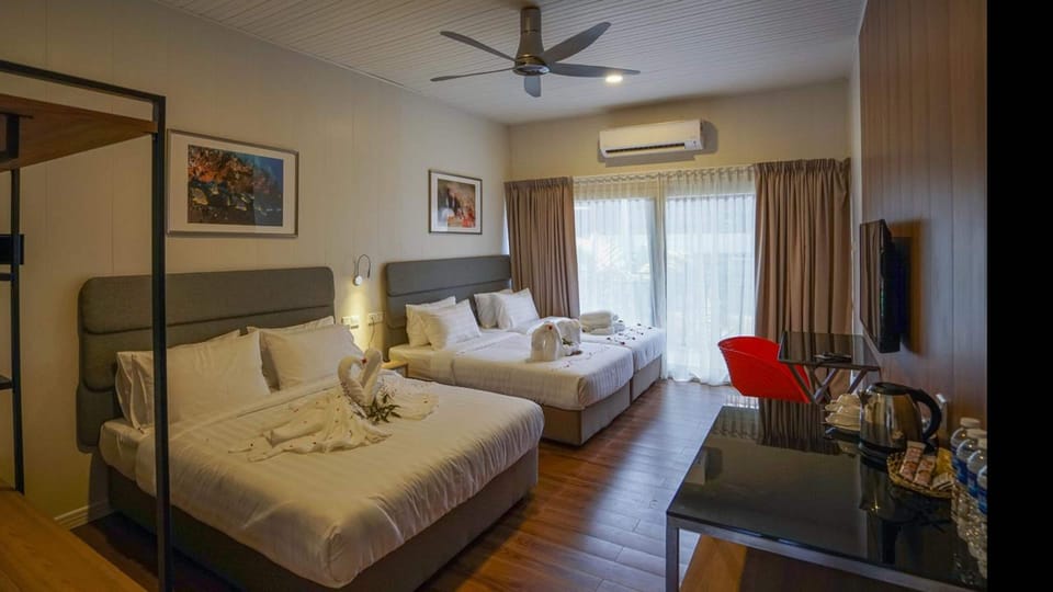 Minibar, in-room safe, desk, iron/ironing board (on request)