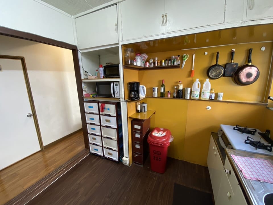 Shared fridge, shared microwave