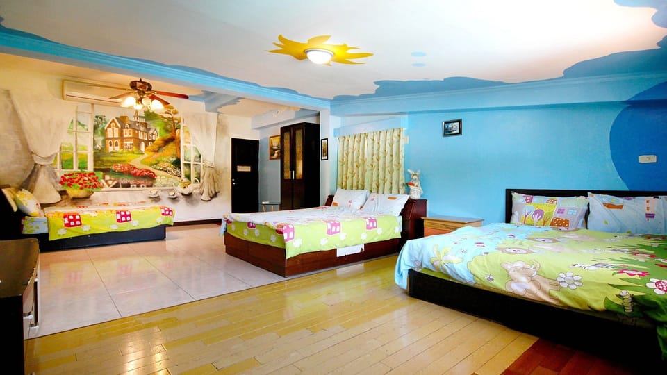 Family Room | Rollaway beds, free WiFi, bed sheets