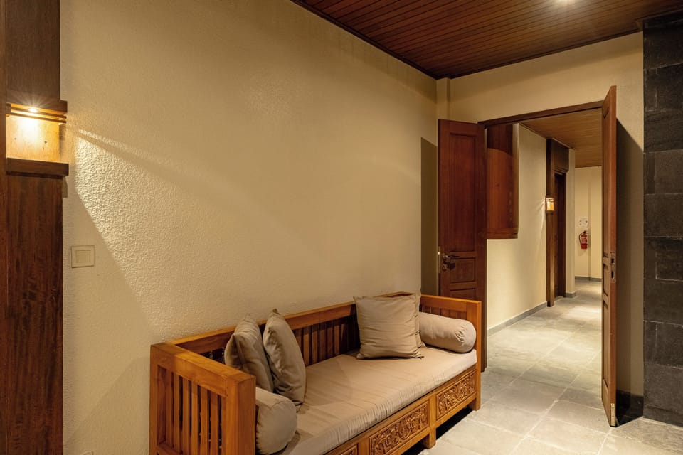 Suite Balcony with Rice Field View | Terrace/patio