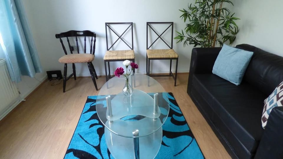 Comfort House, 3 Bedrooms (Sleeps 9) | Living area | Flat-screen TV