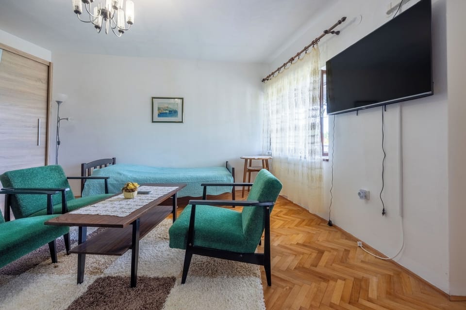 House | 2 bedrooms, free WiFi