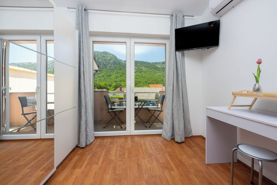 Villa | 4 bedrooms, in-room safe, iron/ironing board, cribs (free)