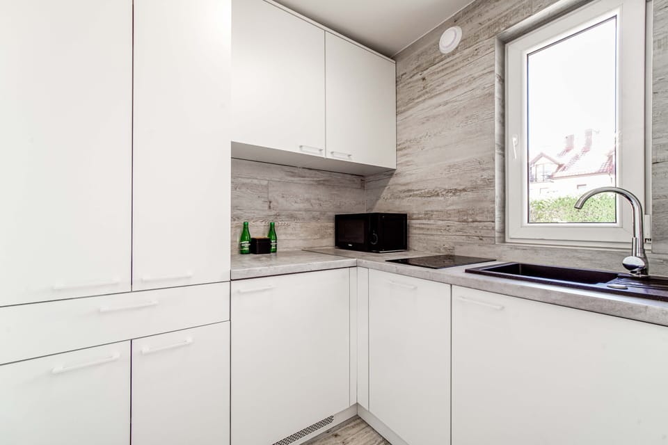 Studio Suite | Desk, blackout drapes, free WiFi, bed sheets