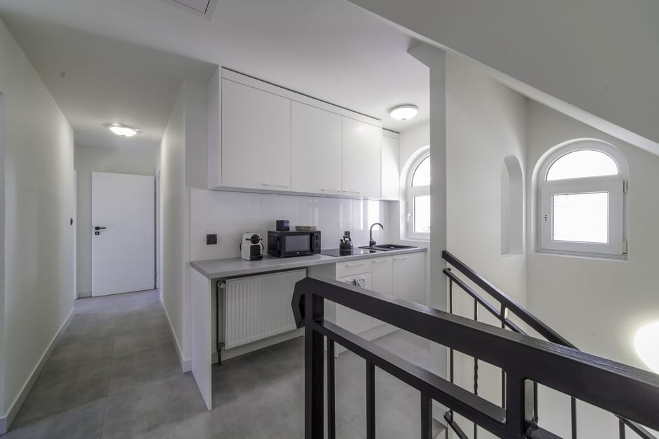 Room | Desk, blackout drapes, free WiFi, bed sheets