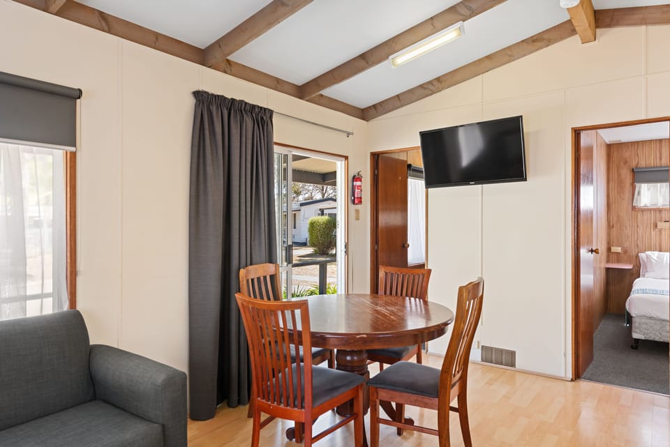 Standard 2 Bedroom Cabin | In-room dining