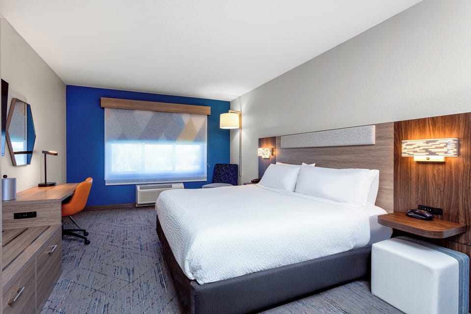 Hypo-allergenic bedding available, desk, laptop workspace