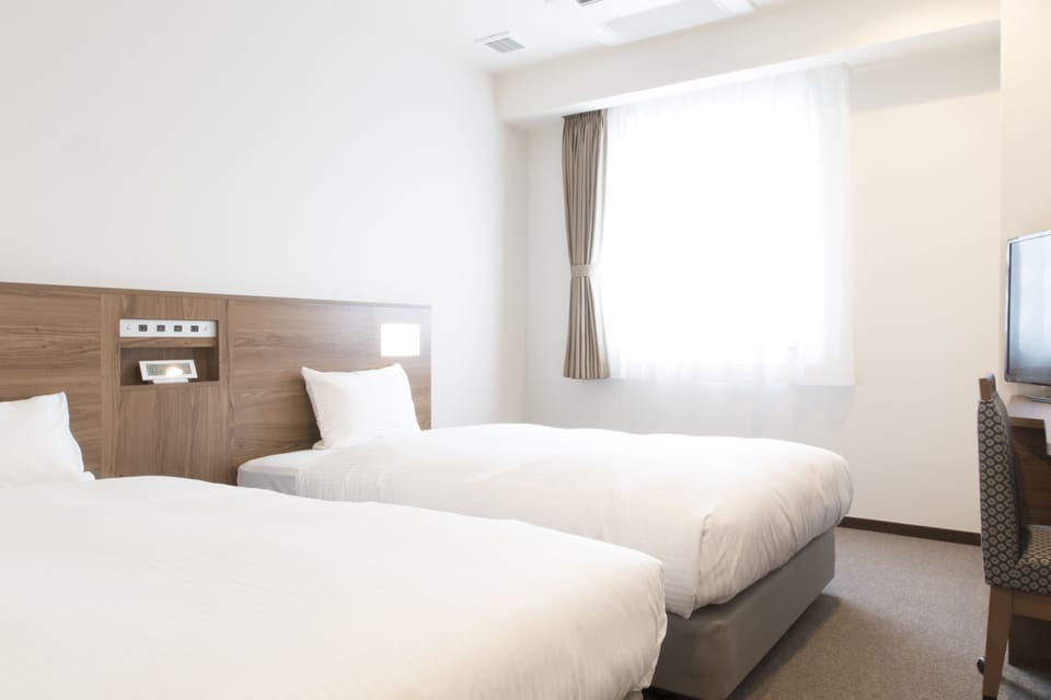 Desk, blackout drapes, iron/ironing board, free WiFi