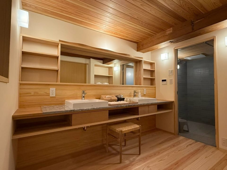 Private Vacation Home, Hutae, Non Smoking | Bathroom | Separate tub and shower, free toiletries, hair dryer, slippers