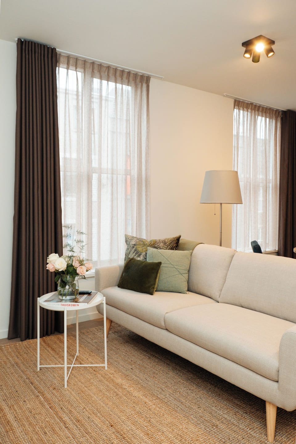 Minibar, in-room safe, desk, iron/ironing board