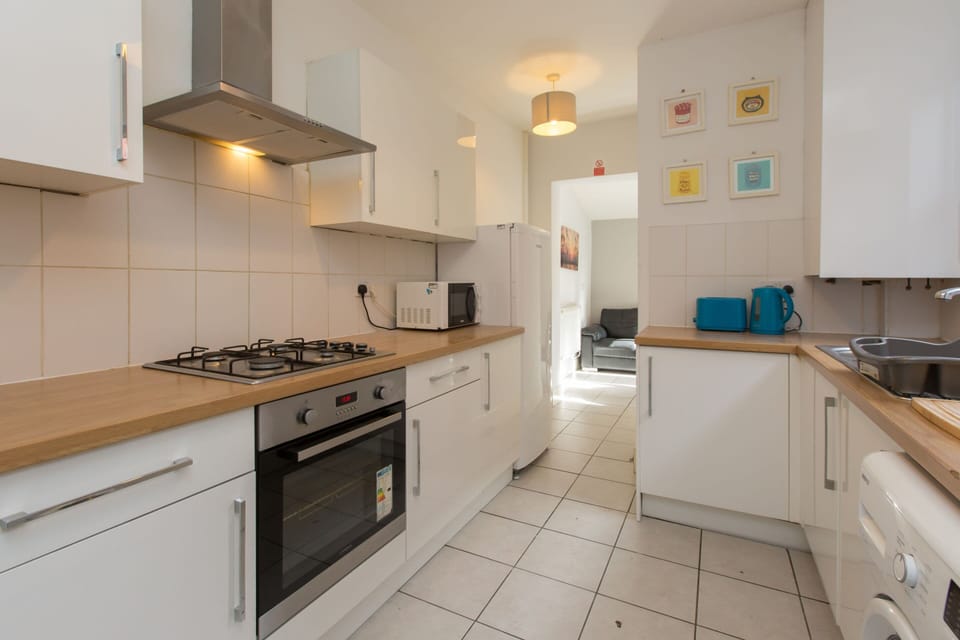 House, Private Bathroom (Whole)