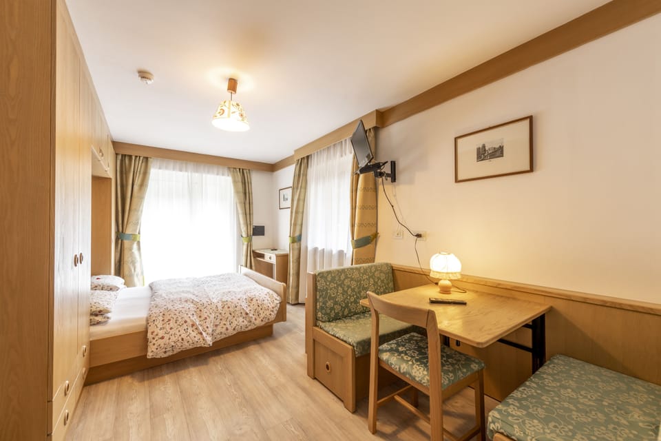 Standard Double or Twin Room, Balcony, Mountain View | In-room safe, cribs (free), WiFi (free), bed sheets