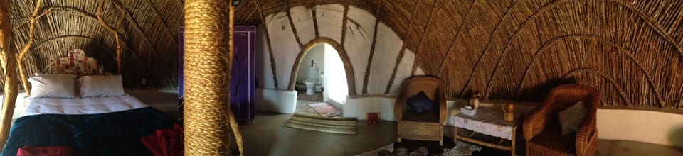 Traditional Double Room | Rollaway beds (free), individually decorated, individually furnished