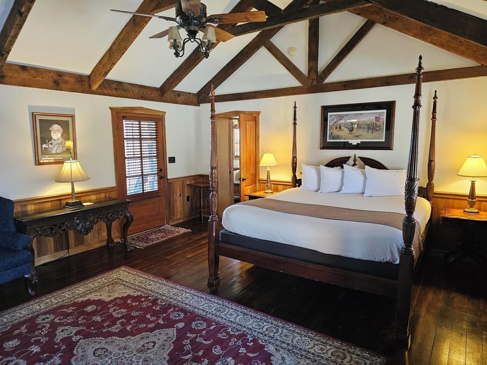 General | Premium bedding, down comforters, pillowtop beds, individually decorated