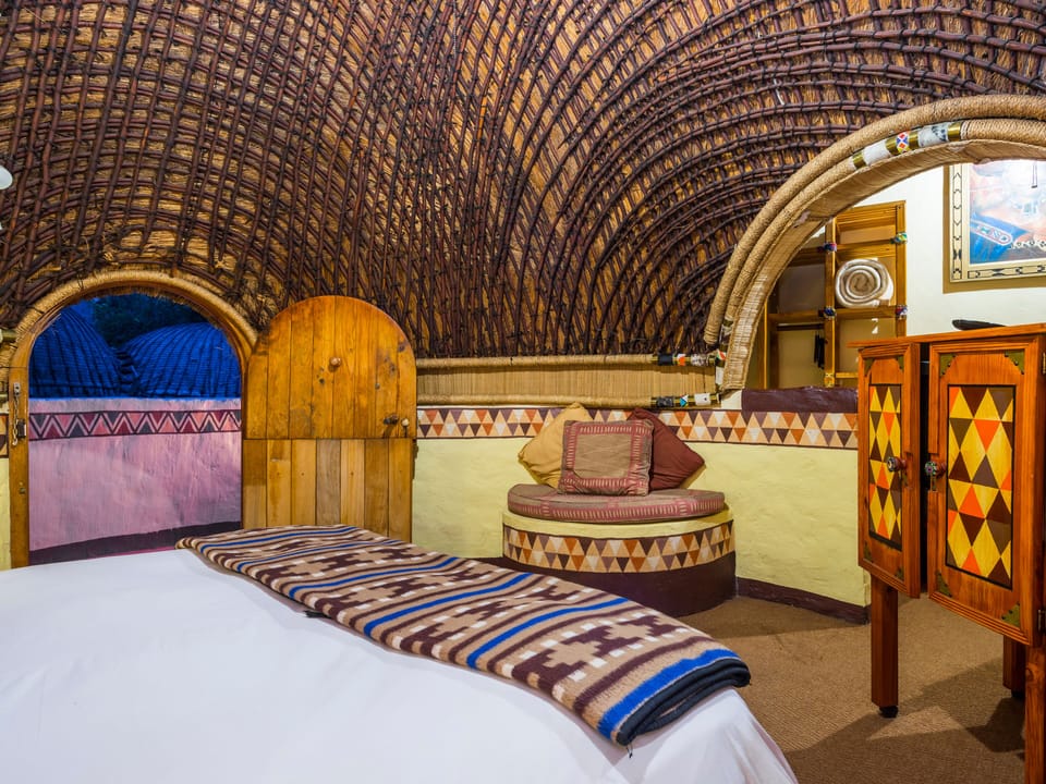 Standard Twin Room | In-room safe, individually decorated, individually furnished, desk