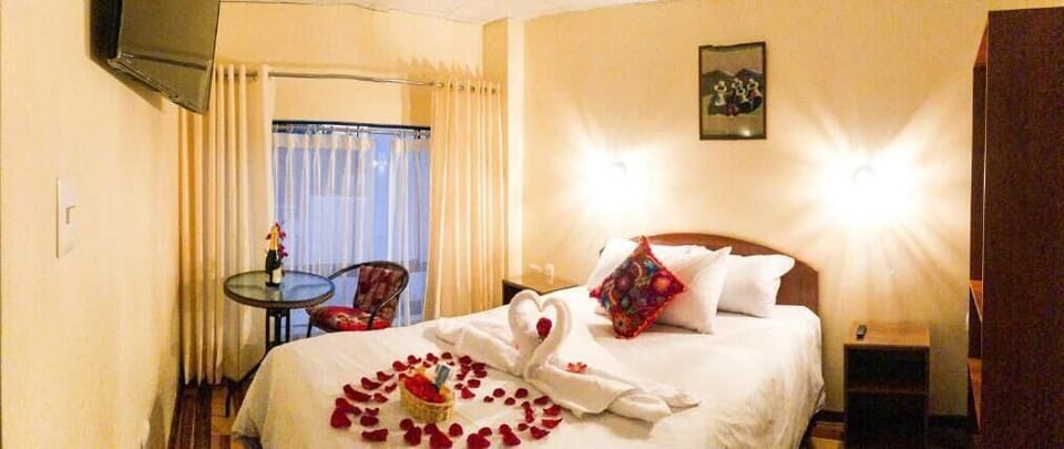 In-room safe, soundproofing, free WiFi, bed sheets