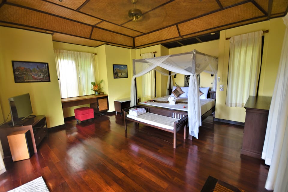 2-Bedroom Suite | Premium bedding, free minibar items, in-room safe