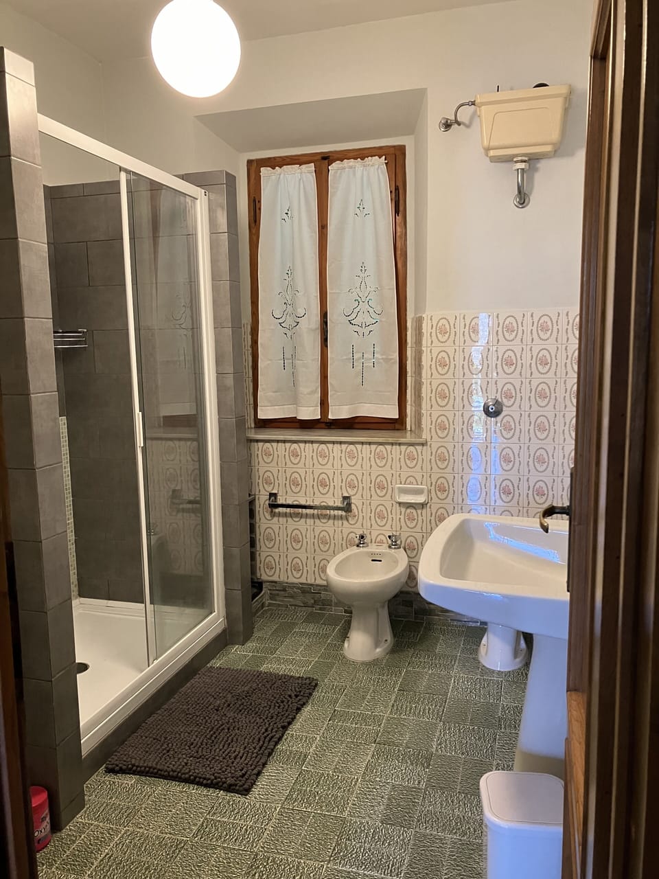 Triple Room, Shared Bathroom | Bathroom | Shower, rainfall showerhead, hair dryer, bidet