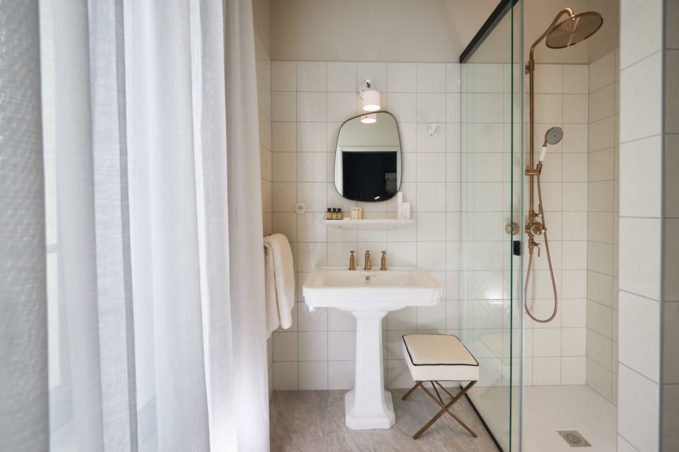 Free toiletries, hair dryer, bathrobes, towels