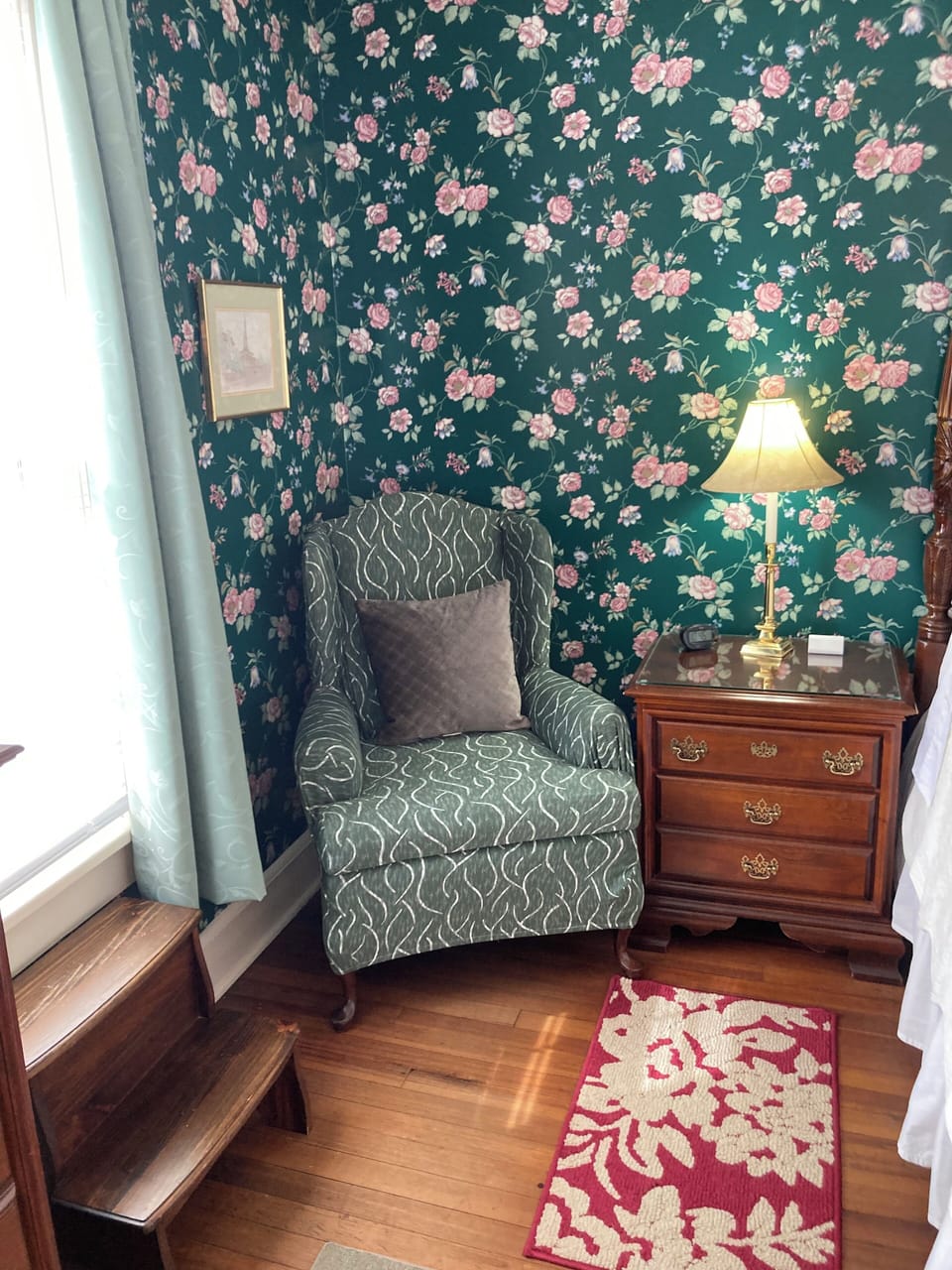 Sandi's Room | Individually decorated, individually furnished, iron/ironing board