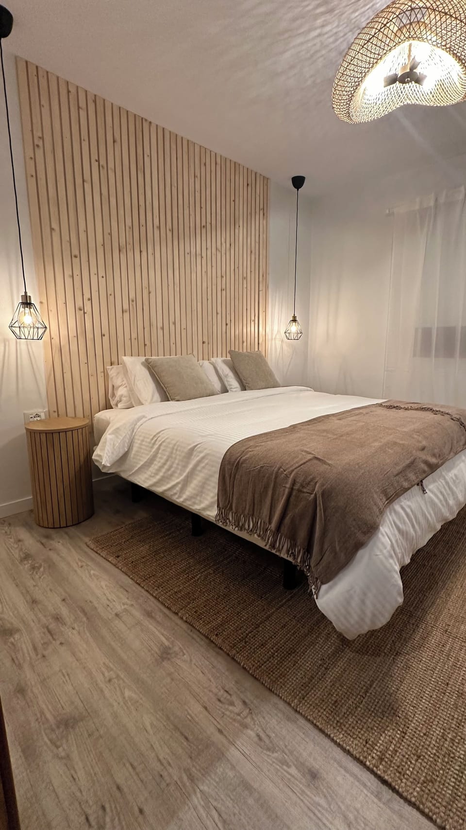 Comfort Room | In-room safe, free WiFi, bed sheets