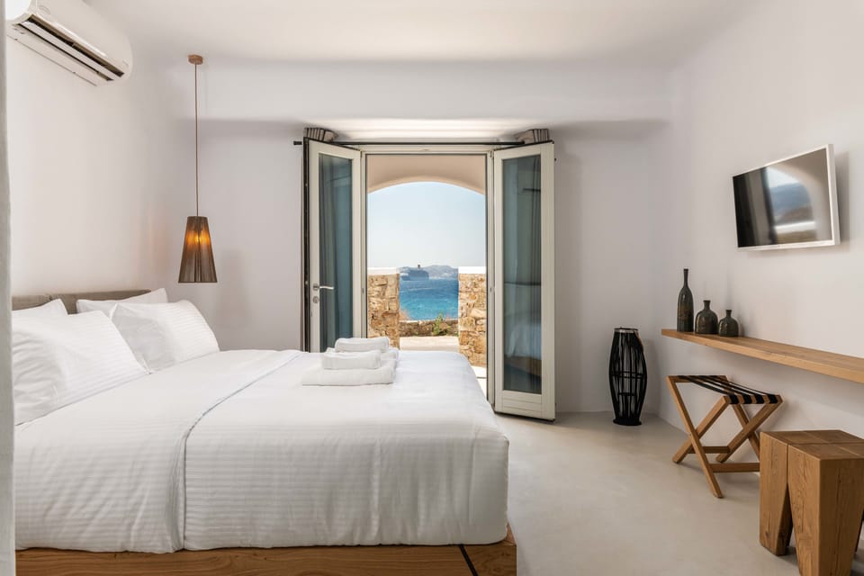 Standard Double Room, Partial Sea View | Premium bedding, memory foam beds, in-room safe, individually decorated