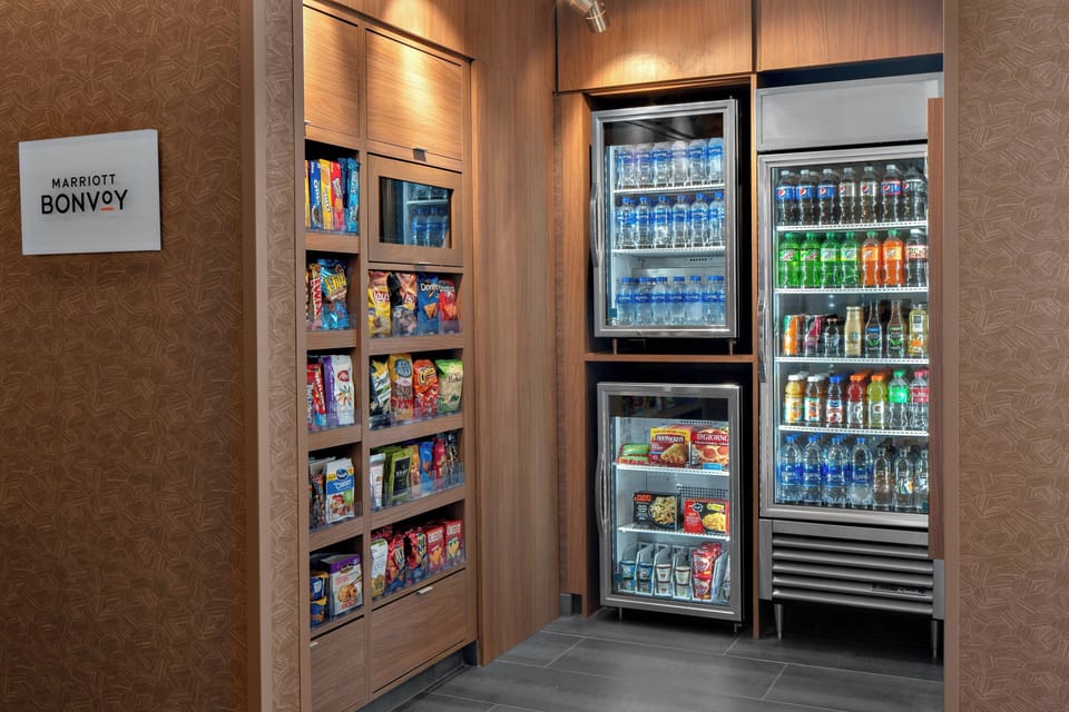 Fairfield Inn & Suites by Marriott Lake Geneva Hotel in Lake Geneva
