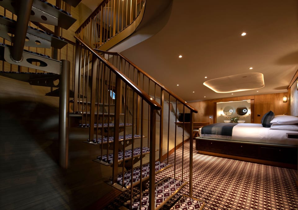 Luxury Duplex | Egyptian cotton sheets, premium bedding, minibar, in-room safe