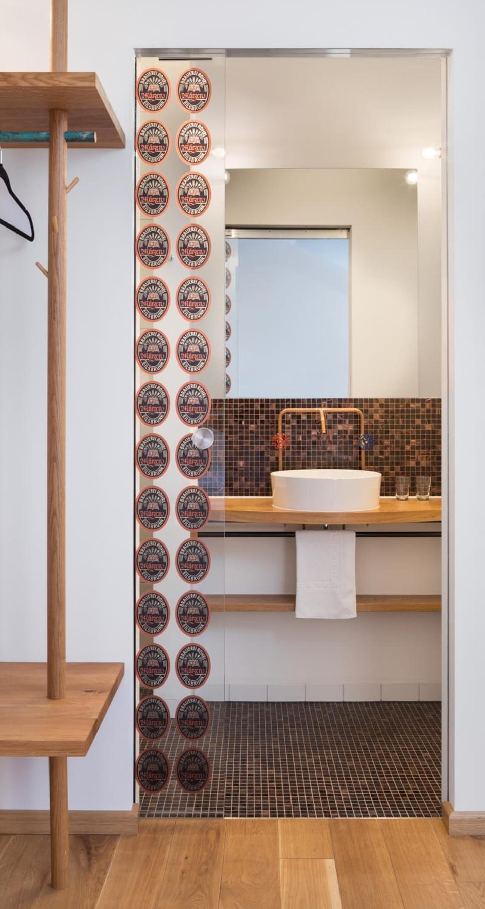 Standard Double Room Single Use | Bathroom | Shower, rainfall showerhead, free toiletries, hair dryer