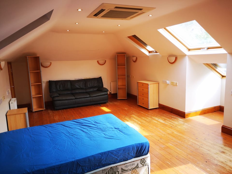 Rollaway beds