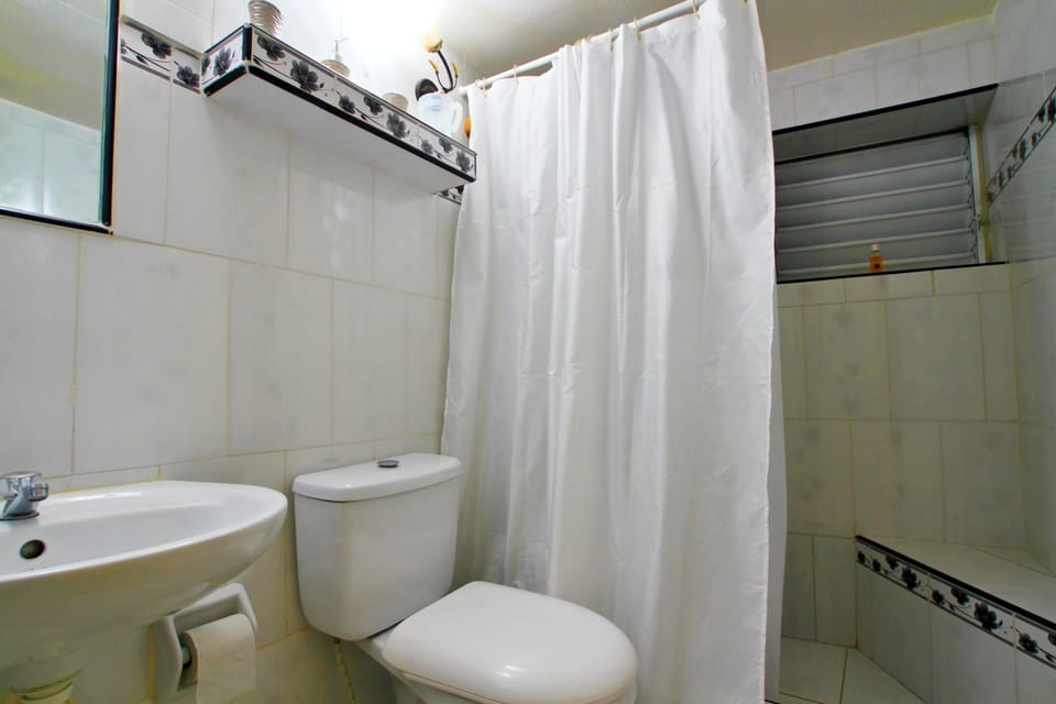 Casa Colonial Pedro y Mary Bed and Breakfast in La Habana Province