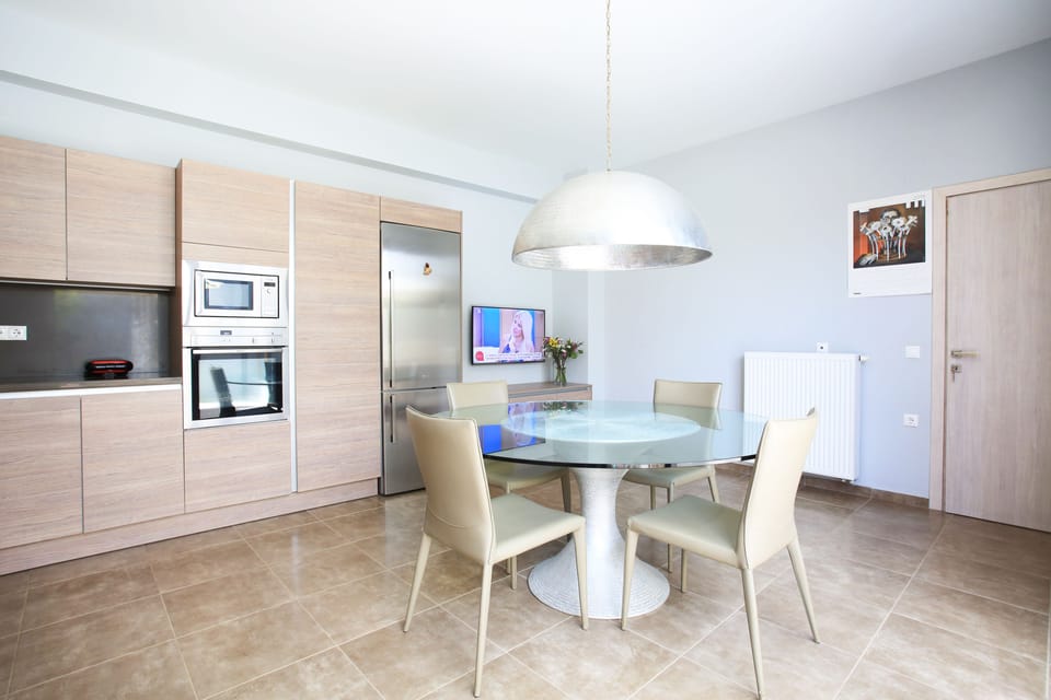 Deluxe Villa, 4 Bedrooms, Private Pool | Private kitchen | Full-size fridge, microwave, oven, stovetop