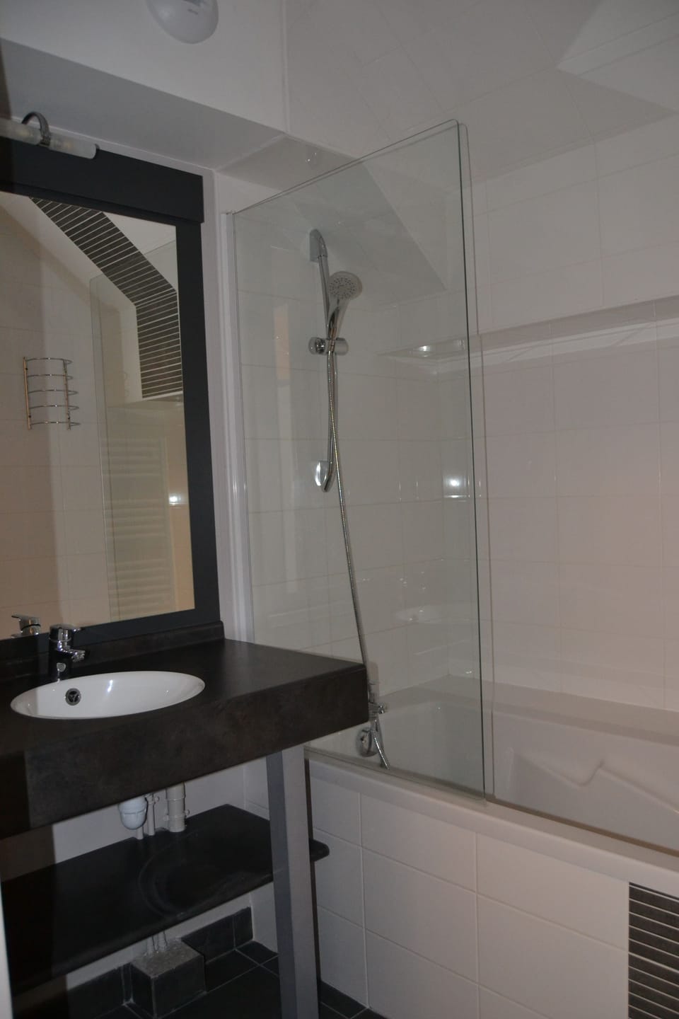 Shower, free toiletries, hair dryer, bathrobes