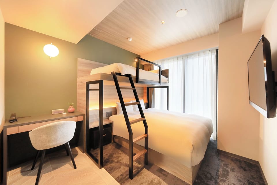Superior Queen Room Room + Bunk Bed, Non Smoking | Desk, soundproofing, free WiFi, bed sheets