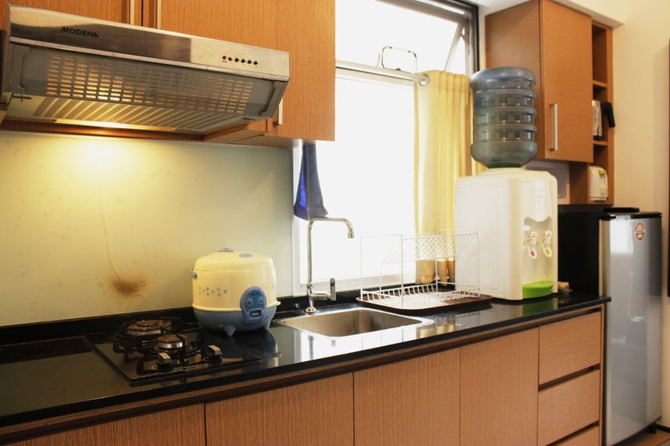 Room | Private kitchen | Fridge, stovetop, electric kettle, cookware/dishes/utensils