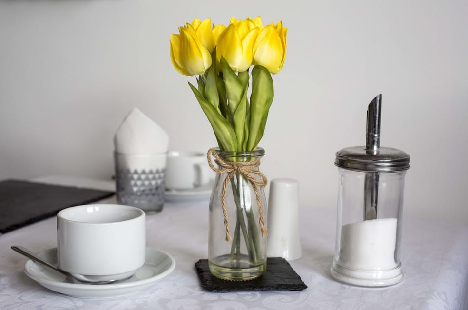 Coffee/tea maker, electric kettle