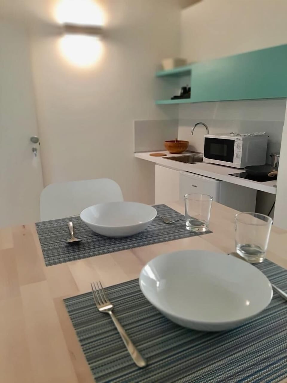 Exclusive Studio, Kitchenette (Bennistra) | Private kitchen | Full-size fridge, oven, stovetop, coffee/tea maker