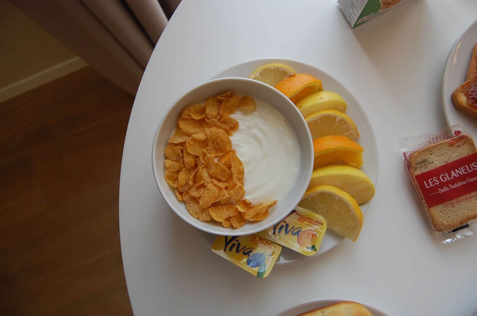 Free daily cooked-to-order breakfast