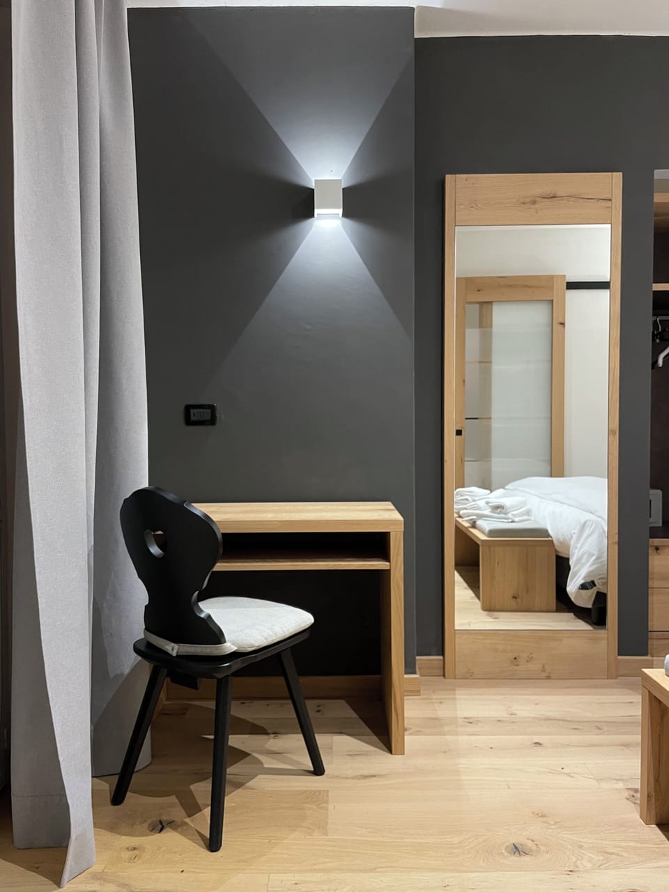 Junior Suite | Desk