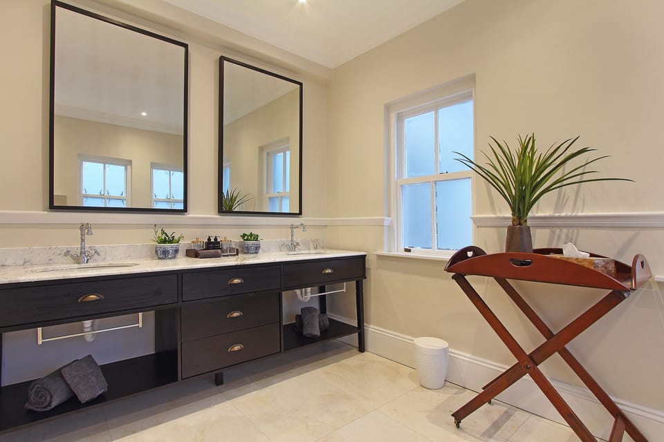 Luxury Suite, 1 Bedroom | Bathroom | Designer toiletries, hair dryer, bathrobes, towels