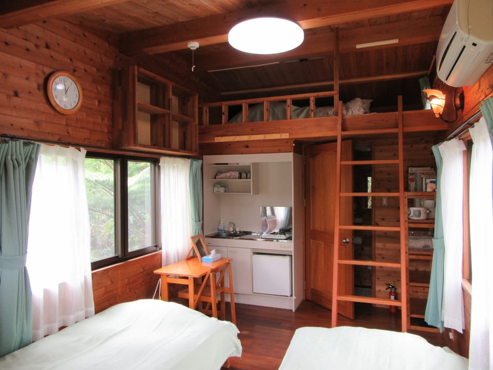 Standard Family Room | WiFi (free)