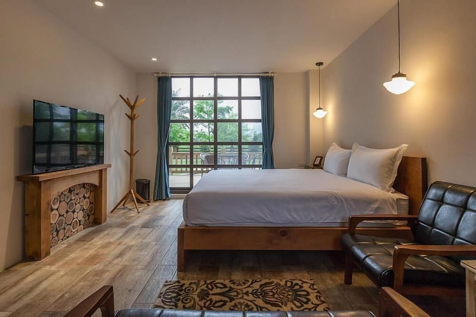 Quadruple Room | Blackout drapes, soundproofing, free WiFi, bed sheets