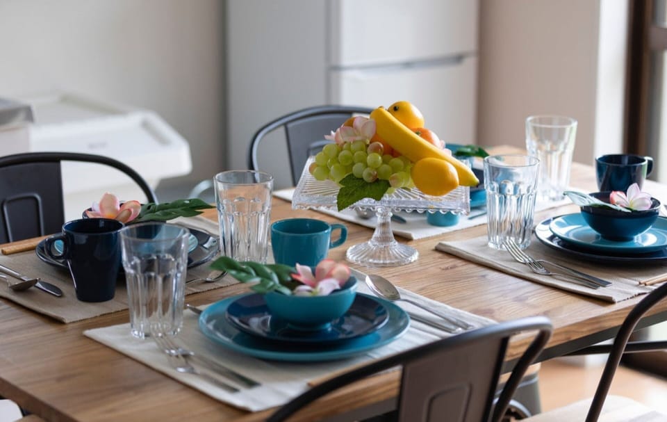 Deluxe House, Non Smoking, Kitchen | Dining room