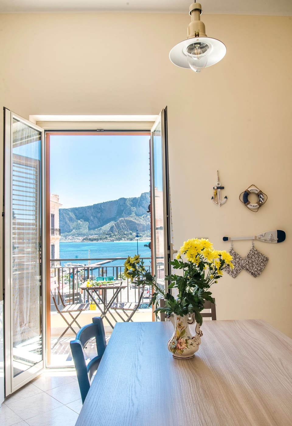 Apartment, 1 Bedroom | In-room dining