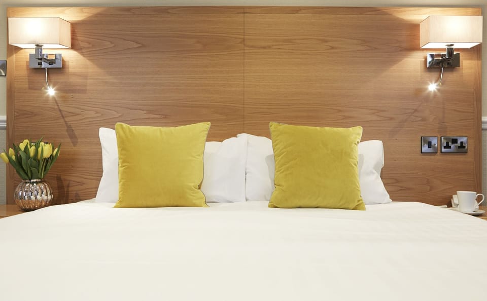 Classic Double Superking (6' Bed) | Premium bedding, desk, blackout drapes, iron/ironing board