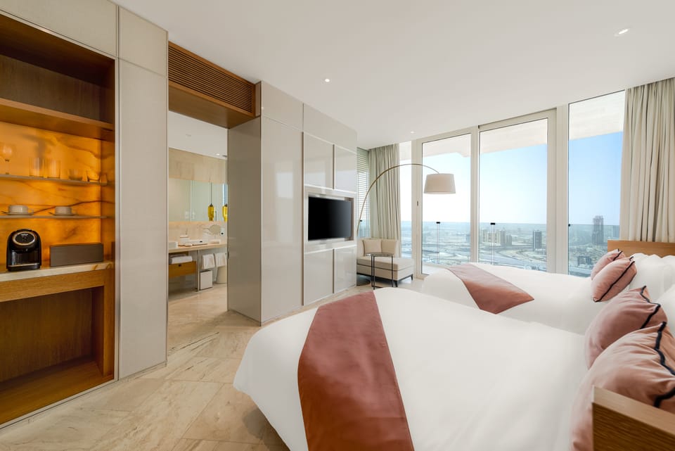 Hypo-allergenic bedding, minibar, in-room safe, soundproofing