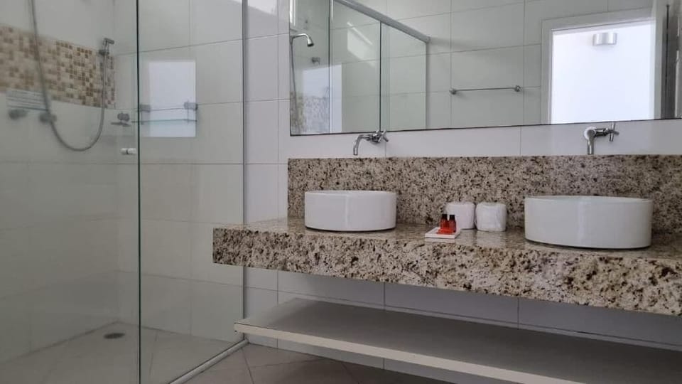Deluxe Double Room | Minibar, in-room safe, desk, laptop workspace